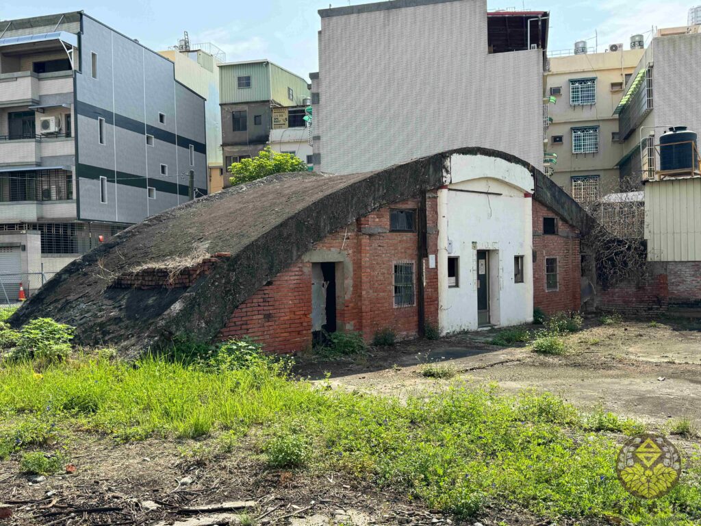 高雄空港の北部、小港地区にある日本陸軍の掩体壕