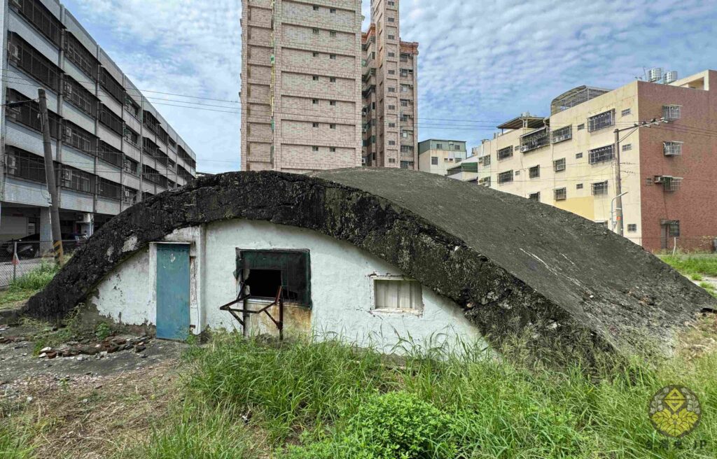 高雄空港の北部、小港地区にある日本陸軍の掩体壕