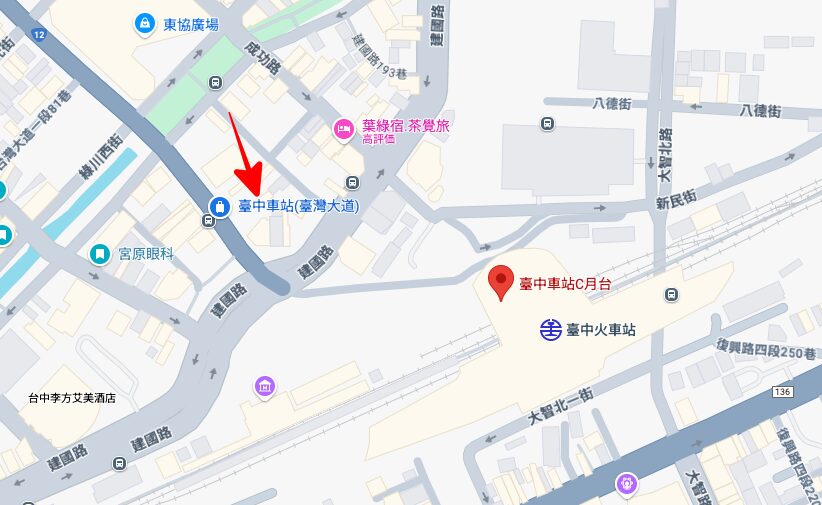 台中駅前バス停台中車站(台湾大道)302番バス