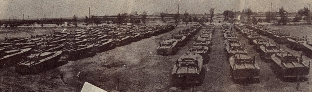 台湾高雄の左営には海軍の基地があり、特攻艇「震洋」の基地もあった。写真は終戦時に接収された「震洋」