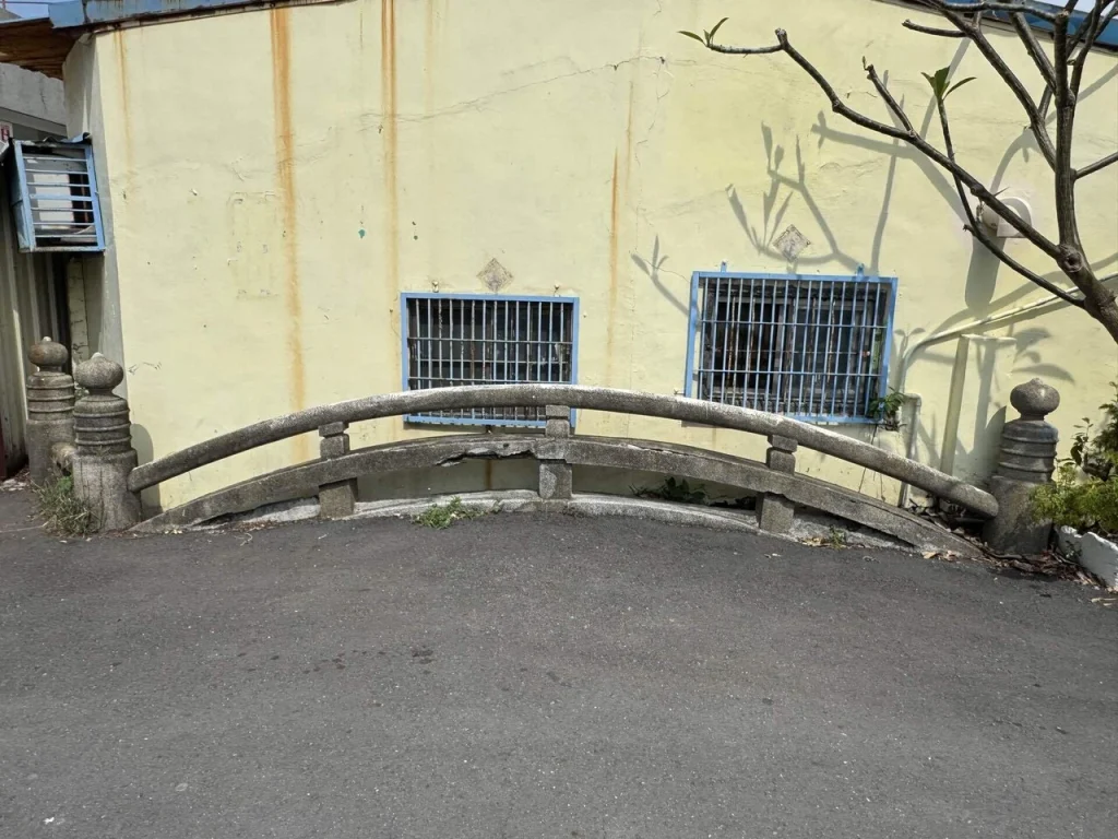 旧東港神社の神橋