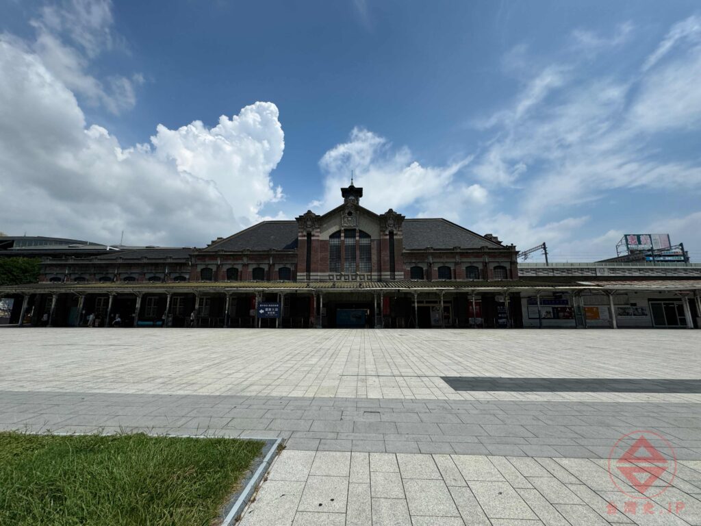 台湾鉄道旧台中駅。東京駅と姉妹分